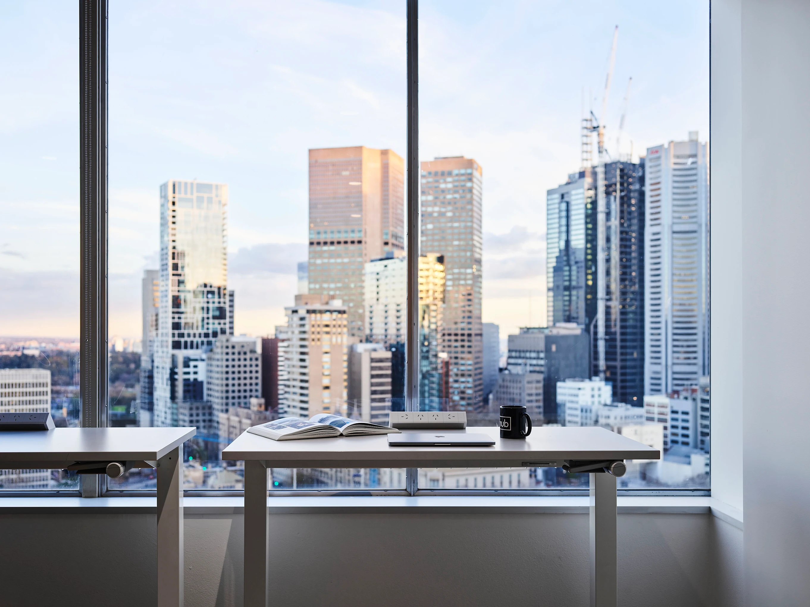 5 Person Coworking Desk