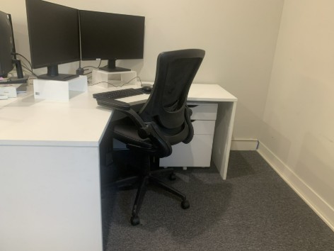 3 Person Sublet Office