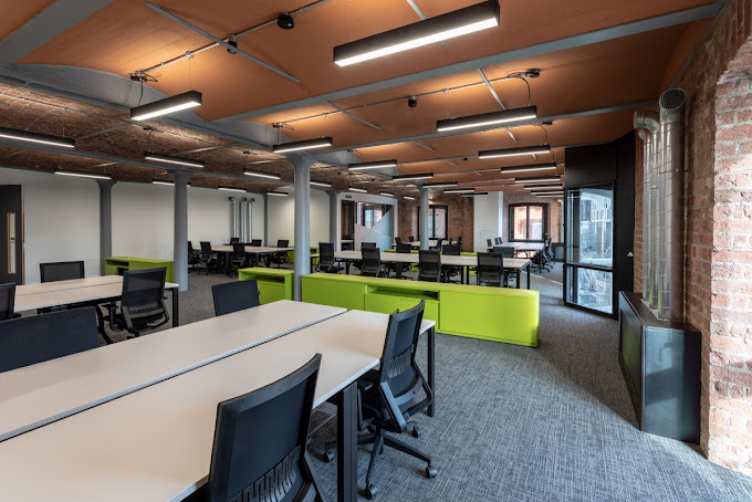 10 Person Private Office