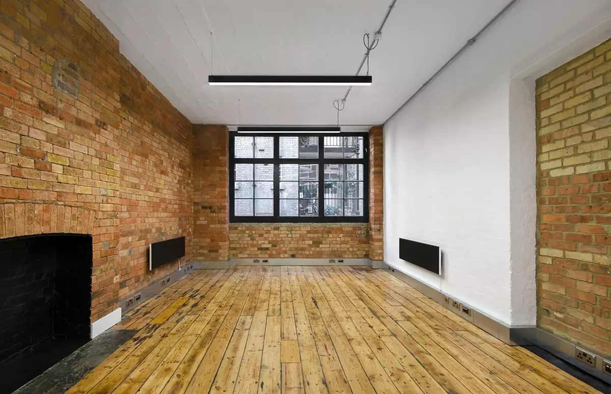 10 Person Private Office