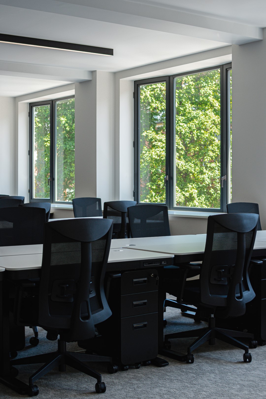 45 Person Private Office