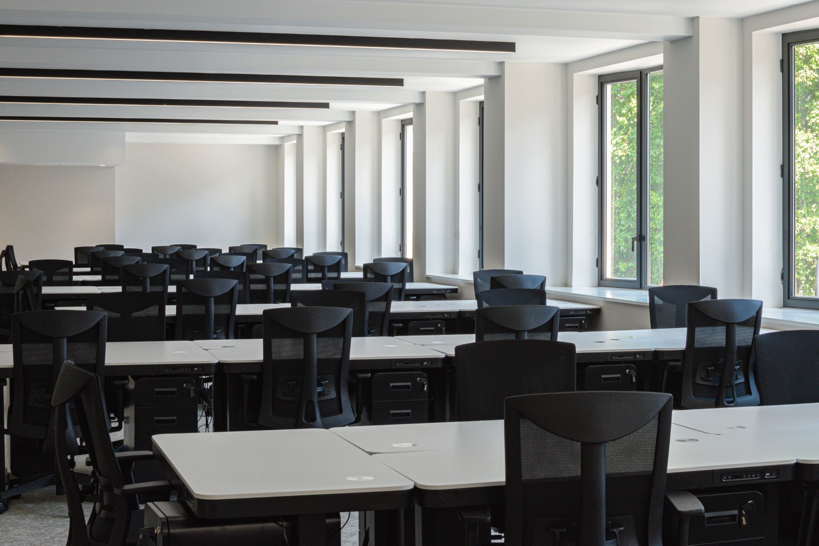 8 Person Private Office