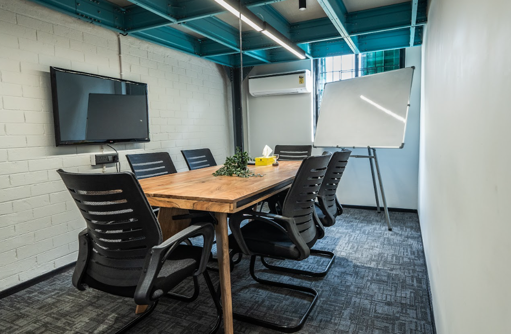 1 Person Coworking Desk