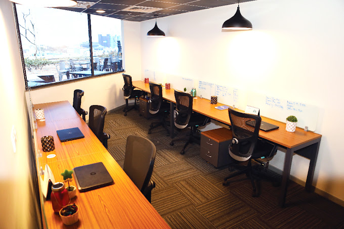 500 Person Private Office