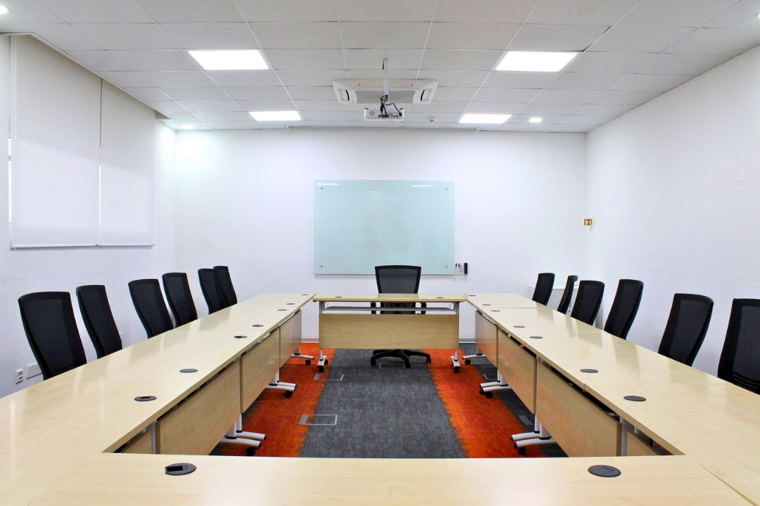 10 Person Private Office