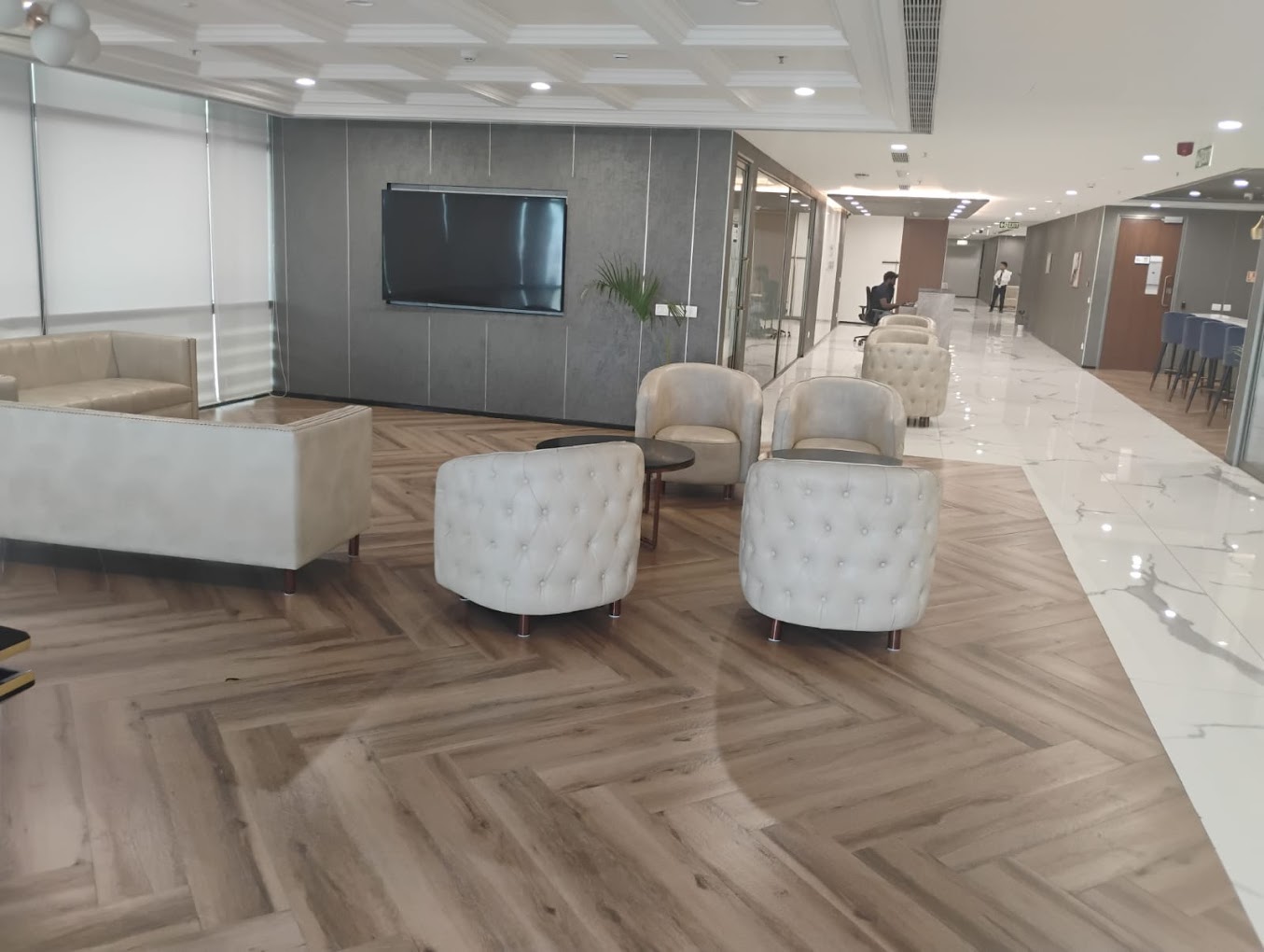 100 Person Private Office