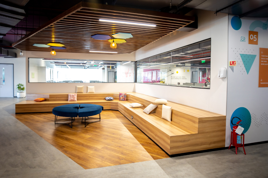 400 Person Private Office