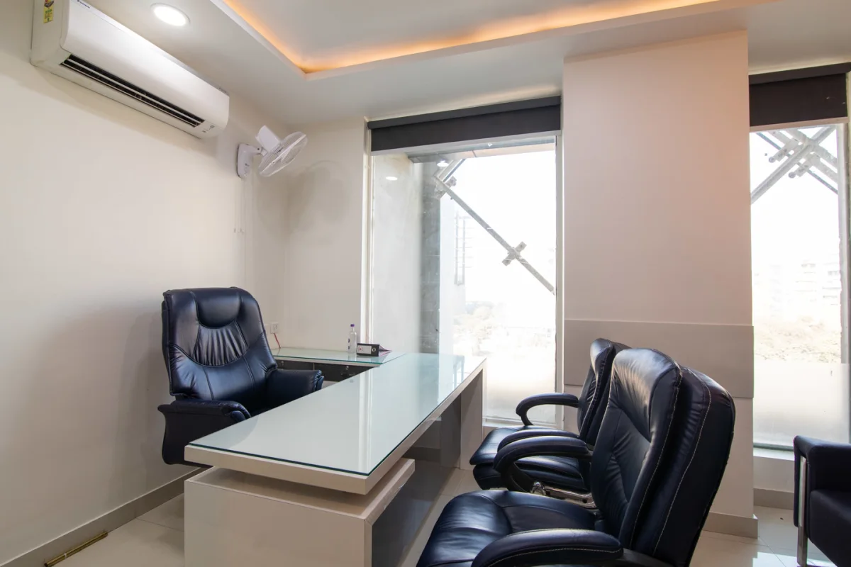 3 Person Coworking Desk