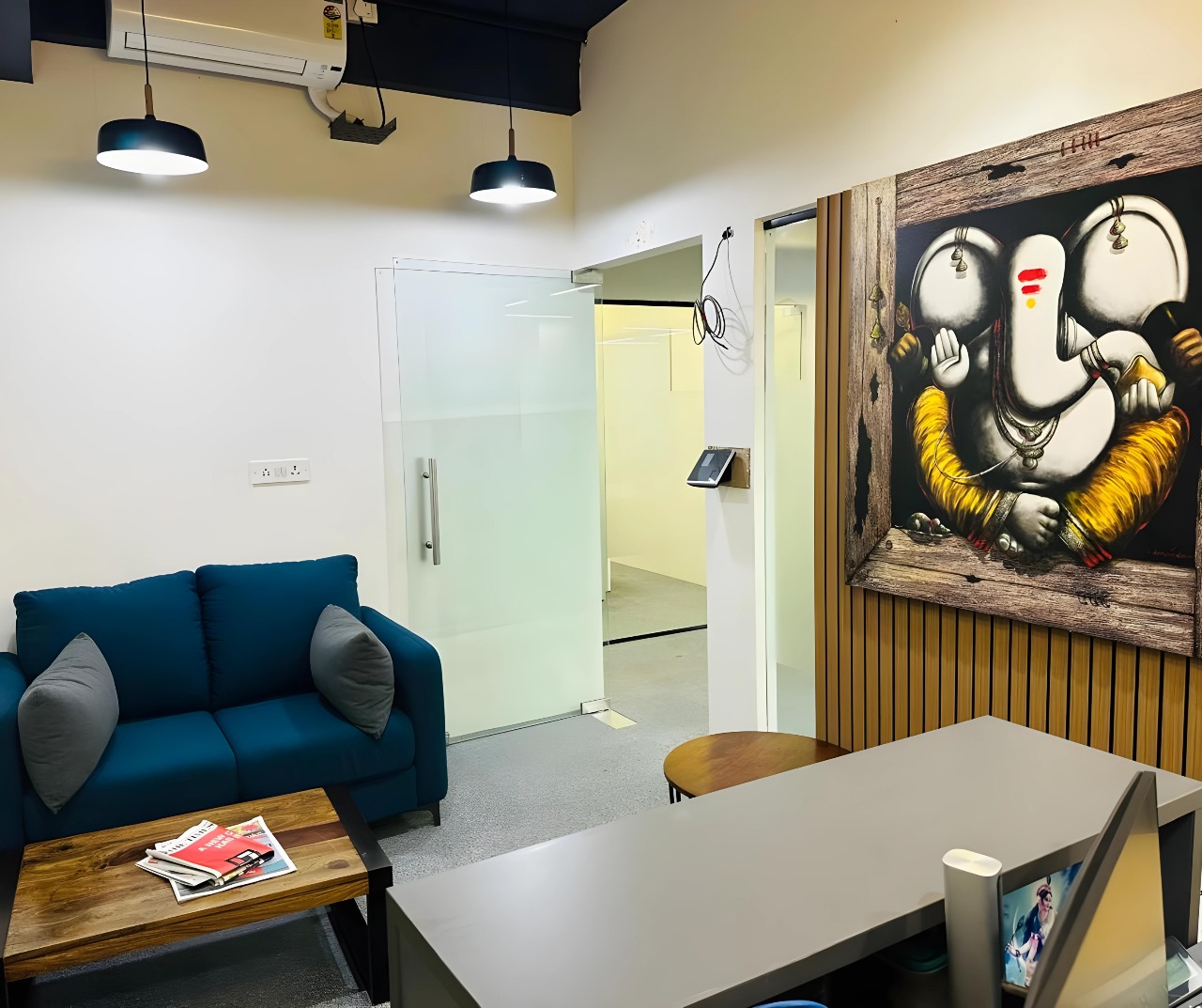 1 Person Coworking Desk