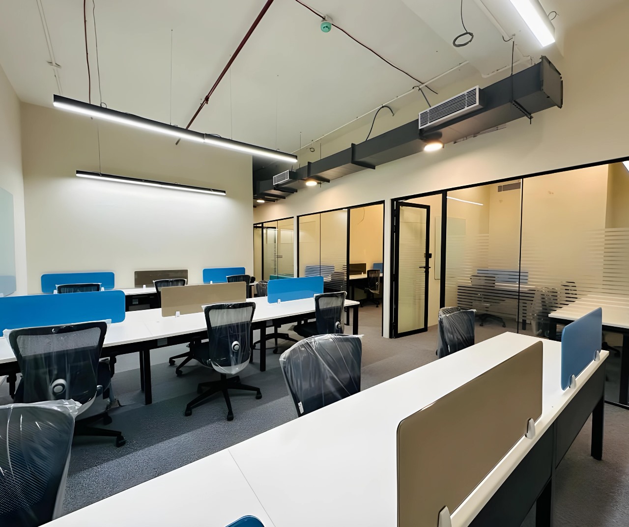 4 Person Coworking Desk