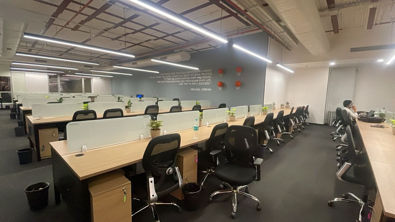 6 Person Coworking Desk