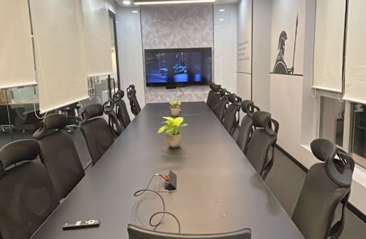 5 Person Coworking Desk