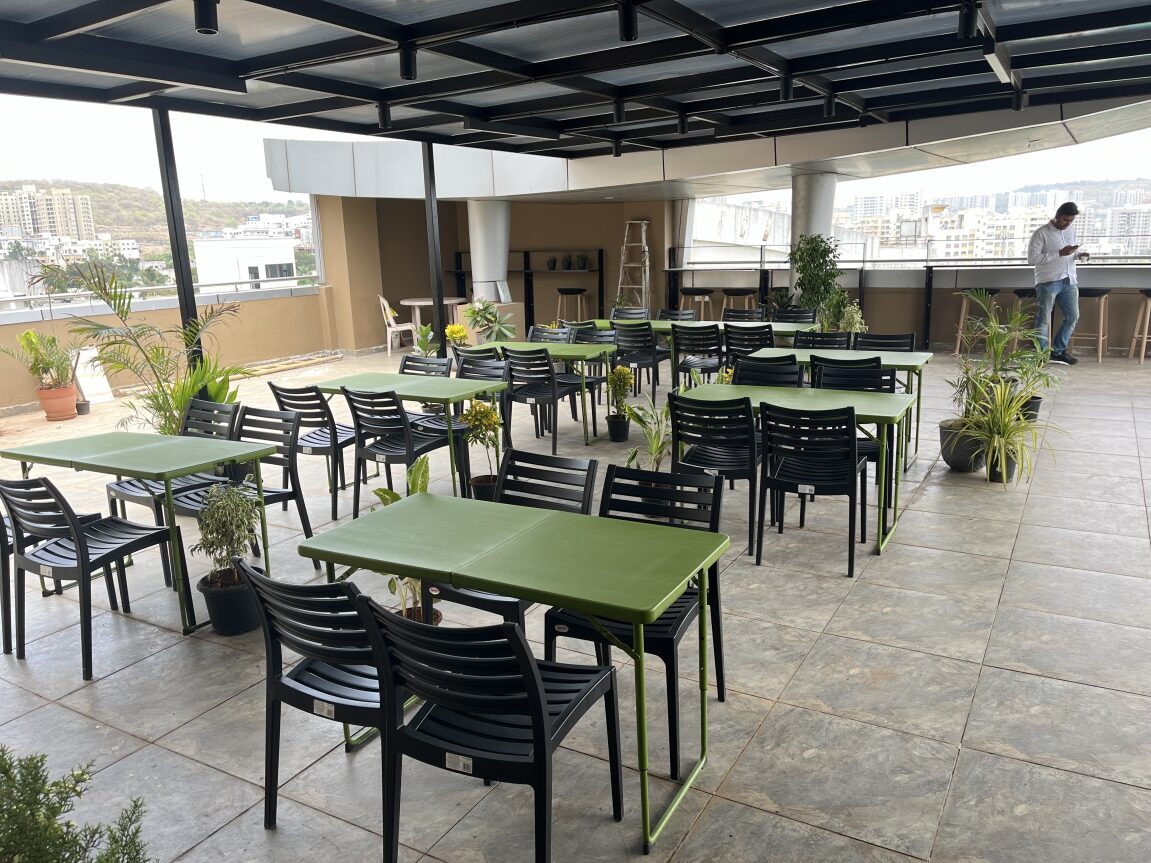 3 Person Coworking Desk