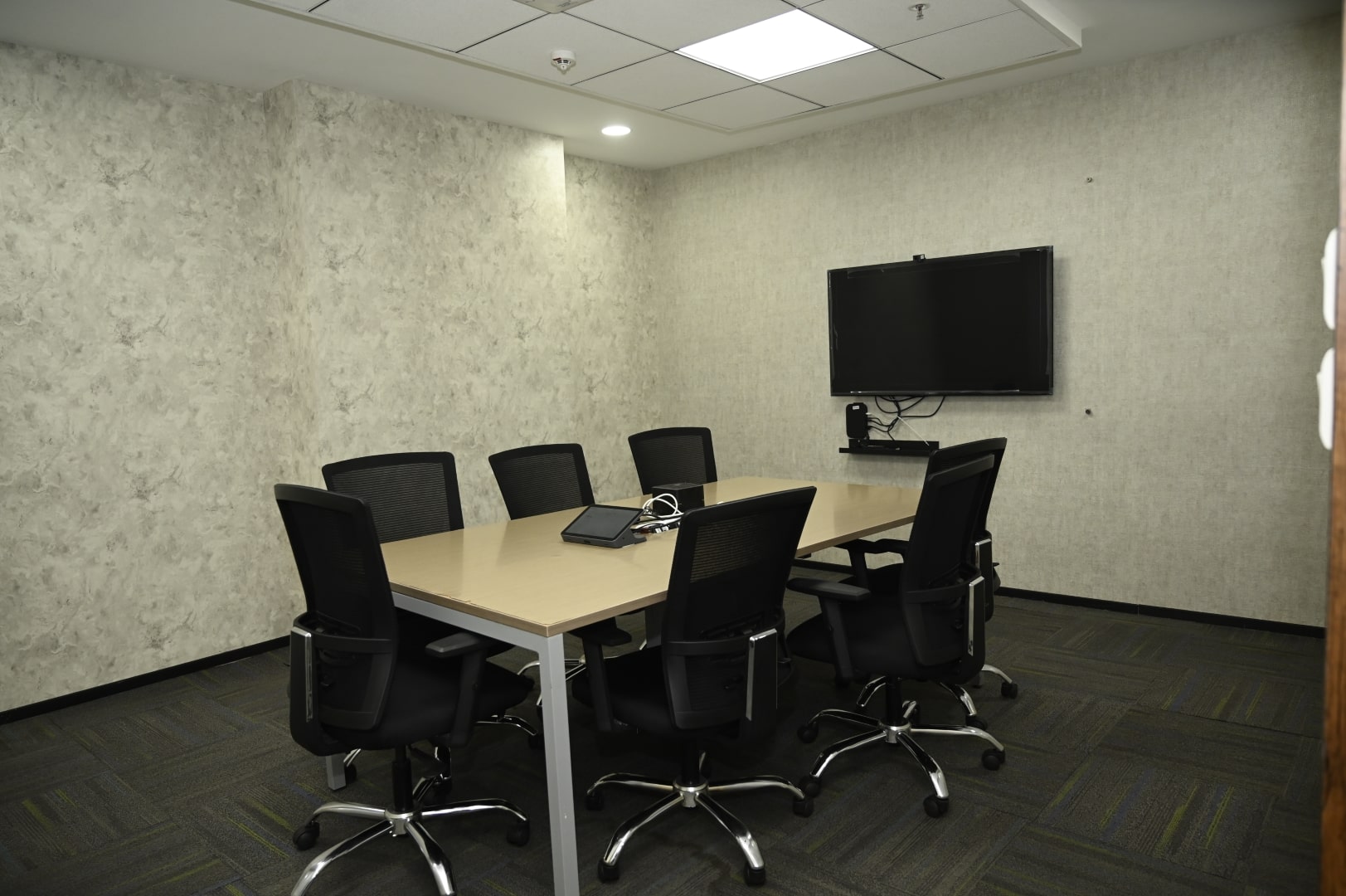 1 Person Coworking Desk