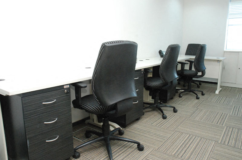 1 Person Coworking Desk