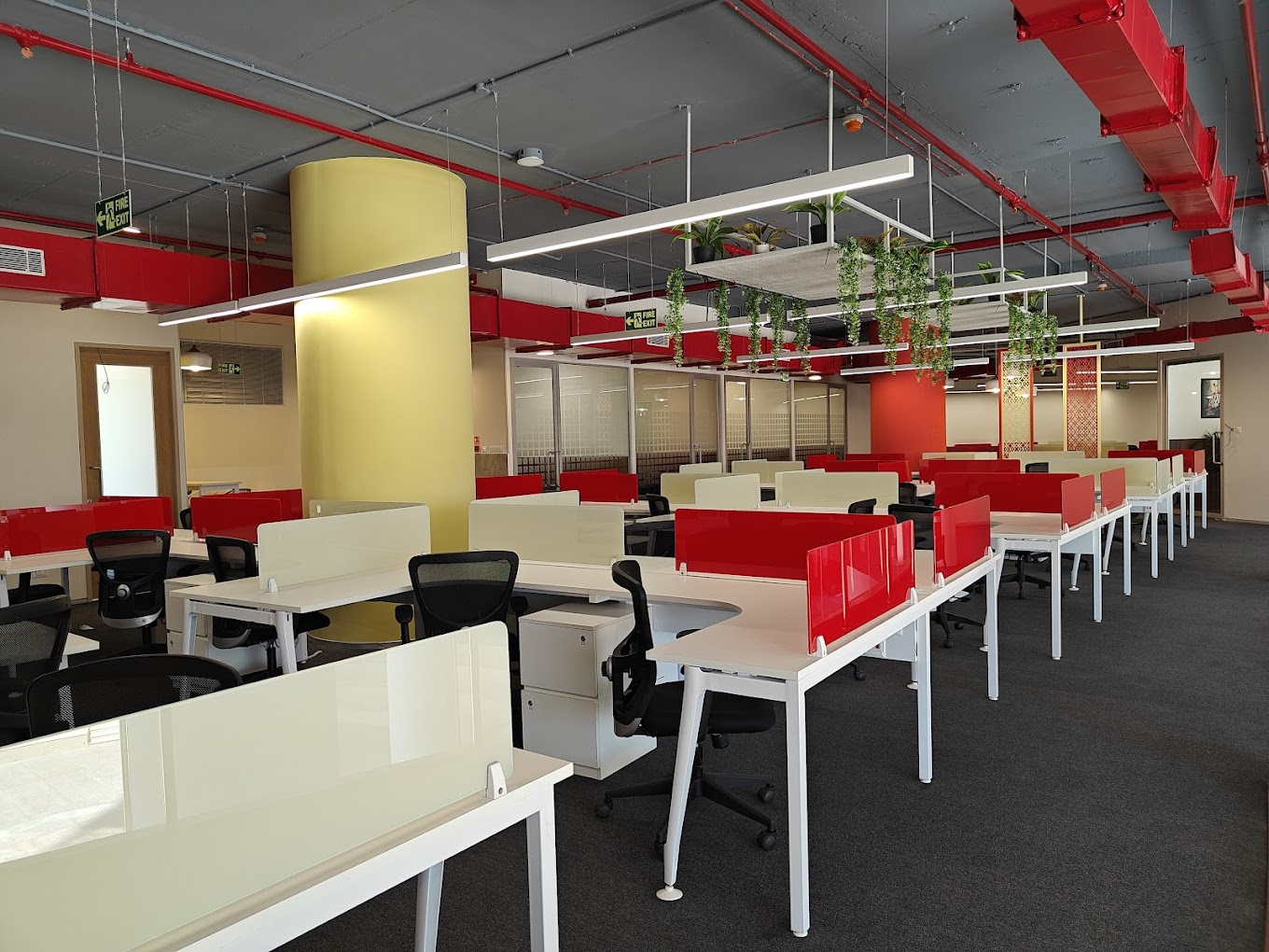 450 Person Private Office