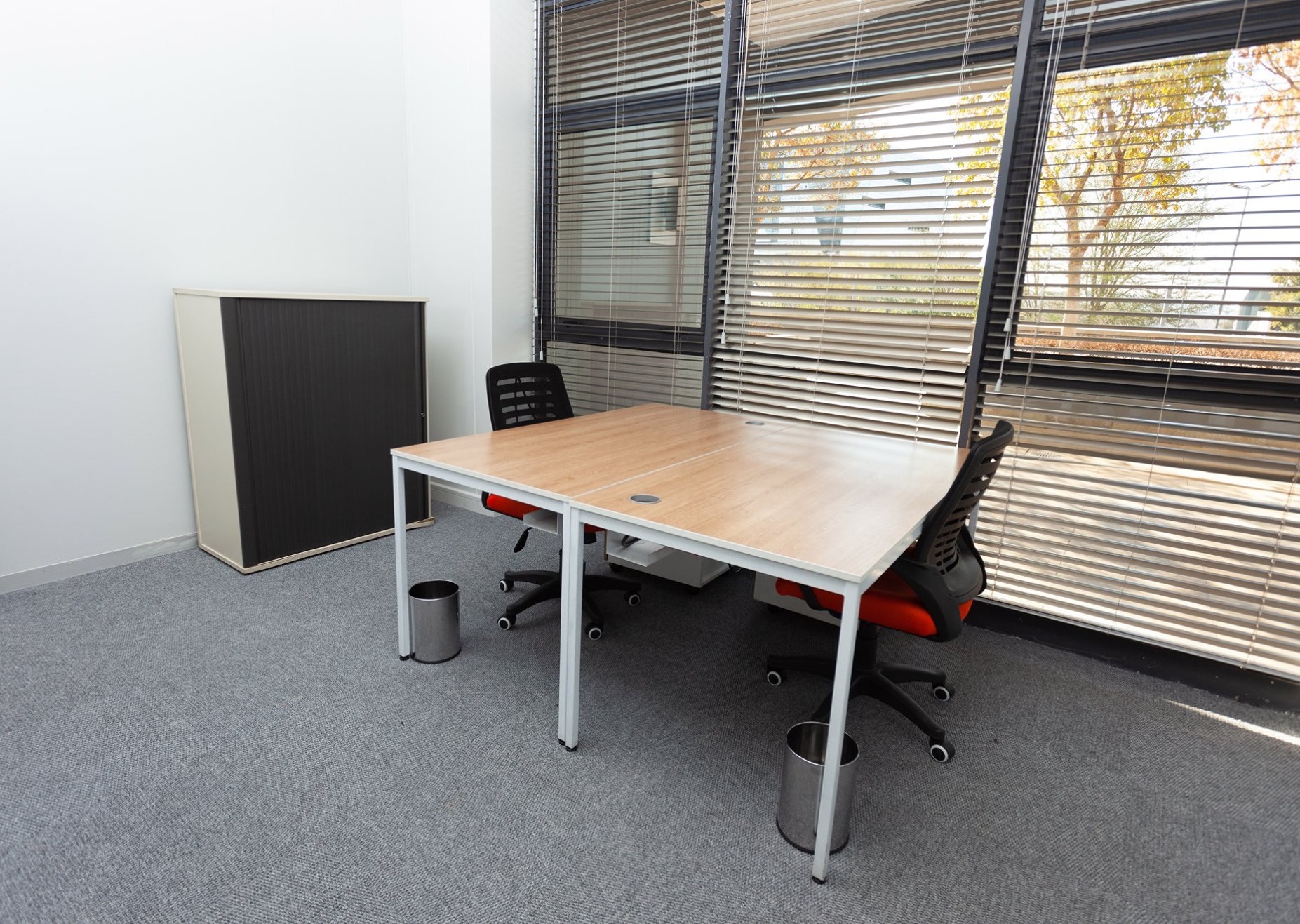 14 Person Private Office