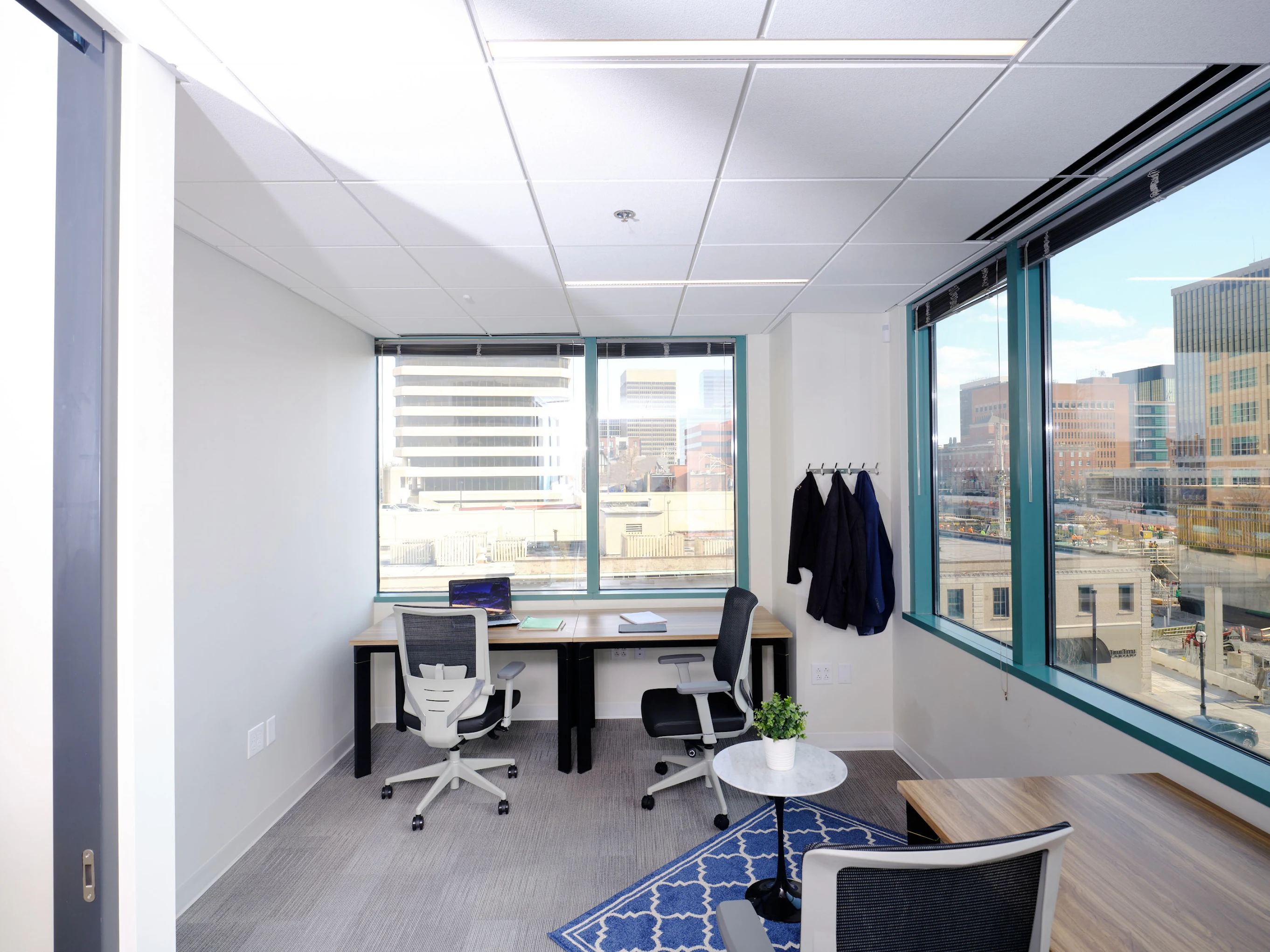 4 Person Coworking Desk