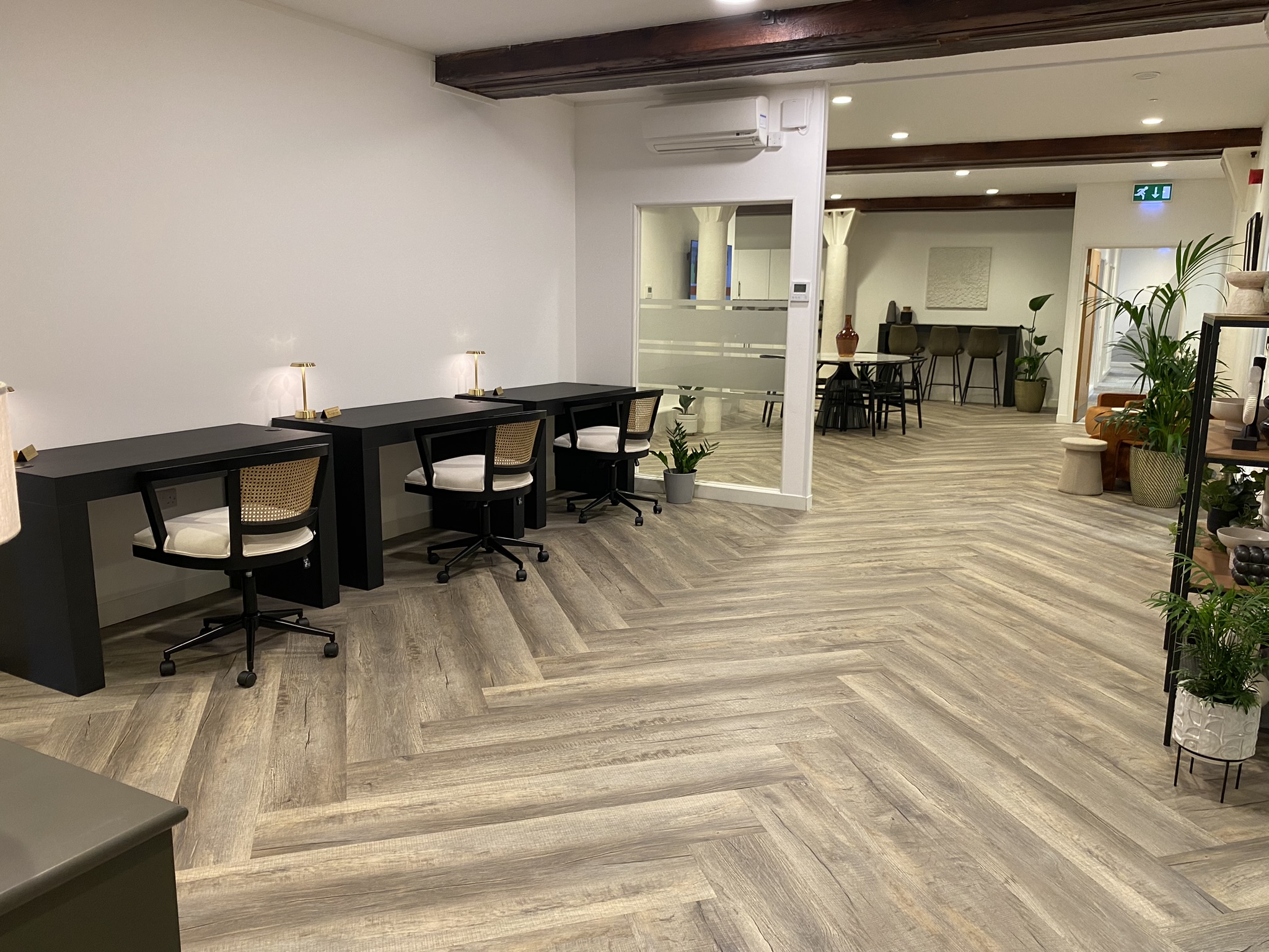 10 Person Private Office