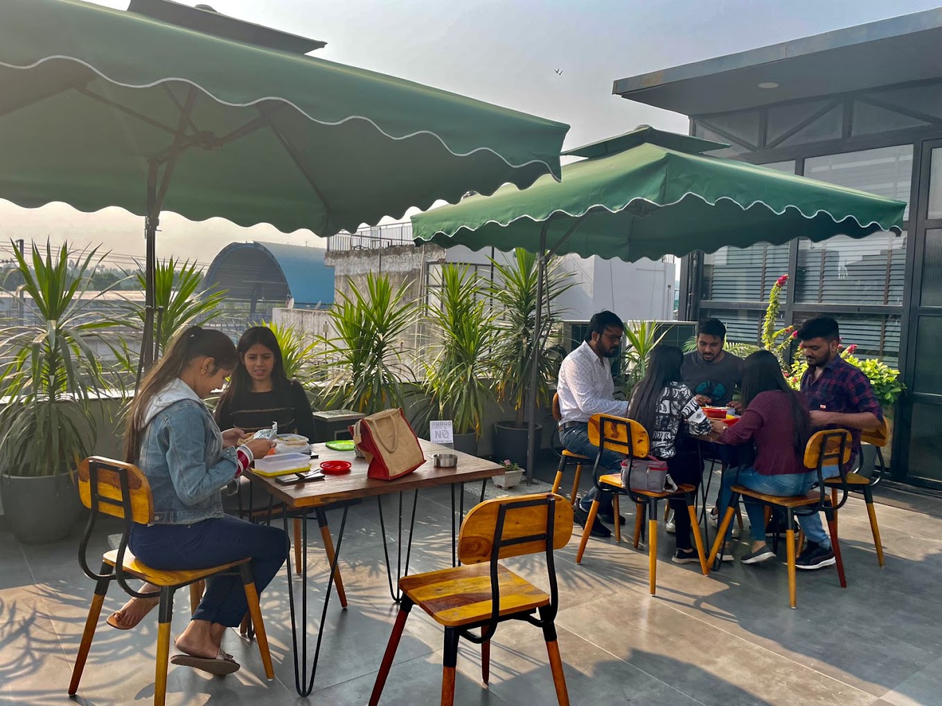 5 Person Coworking Desk