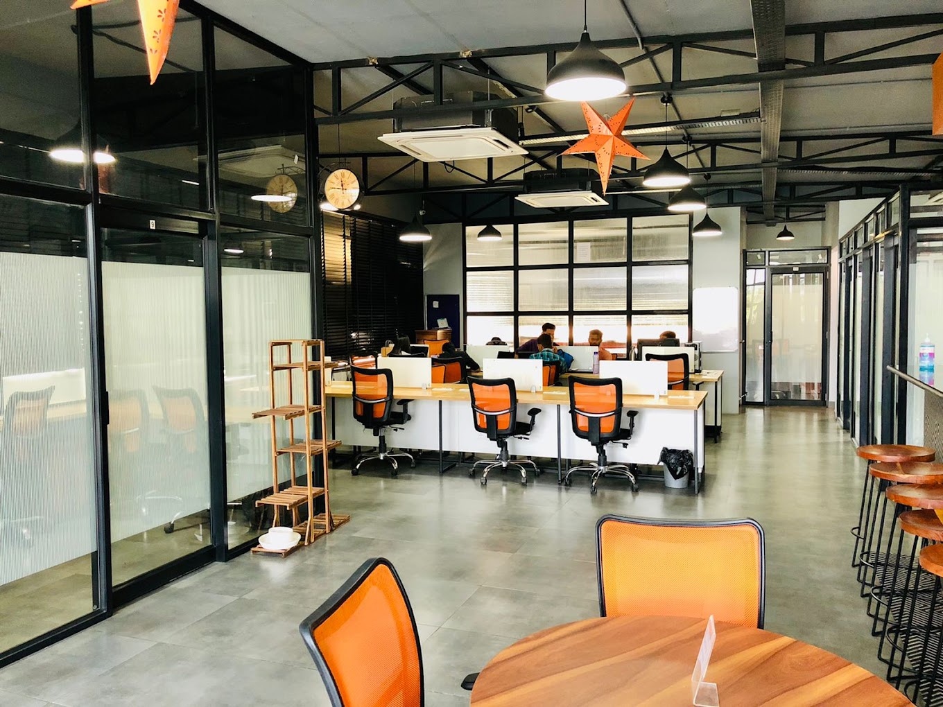 1 Person Coworking Desk