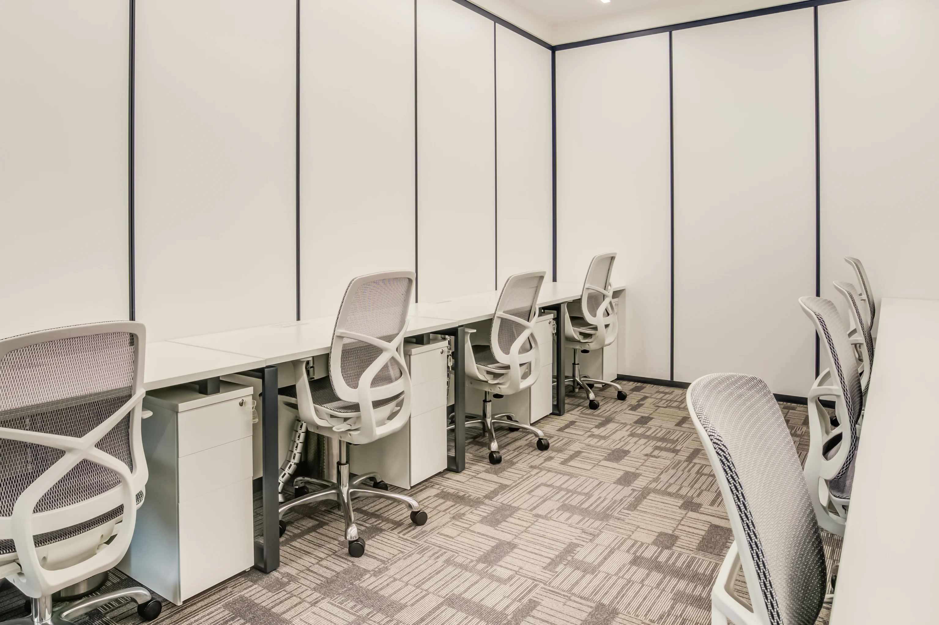 6 Person Coworking Desk