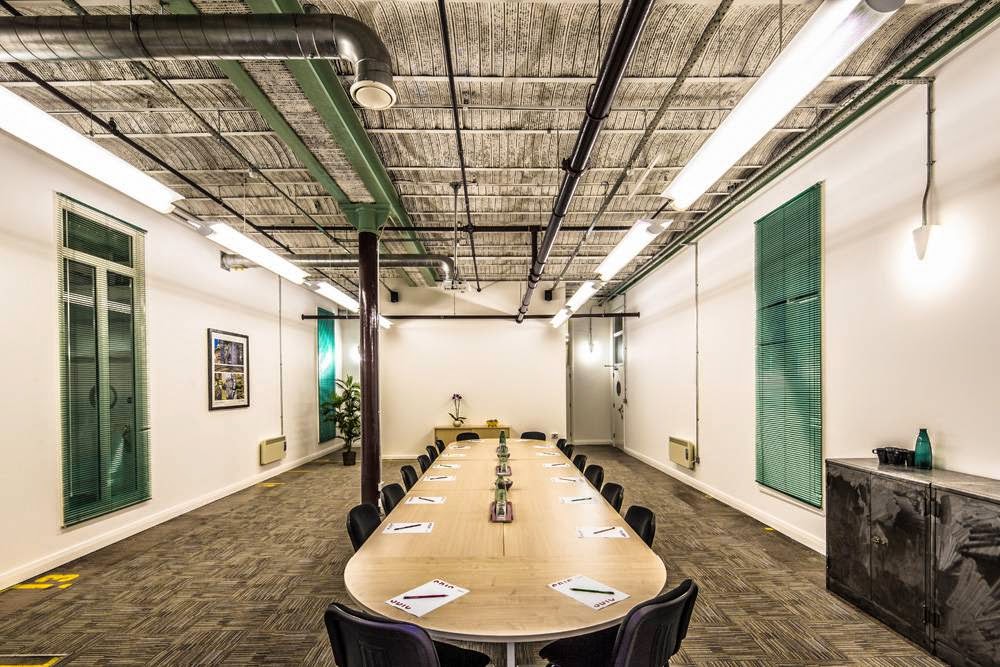 3 Person Private Office