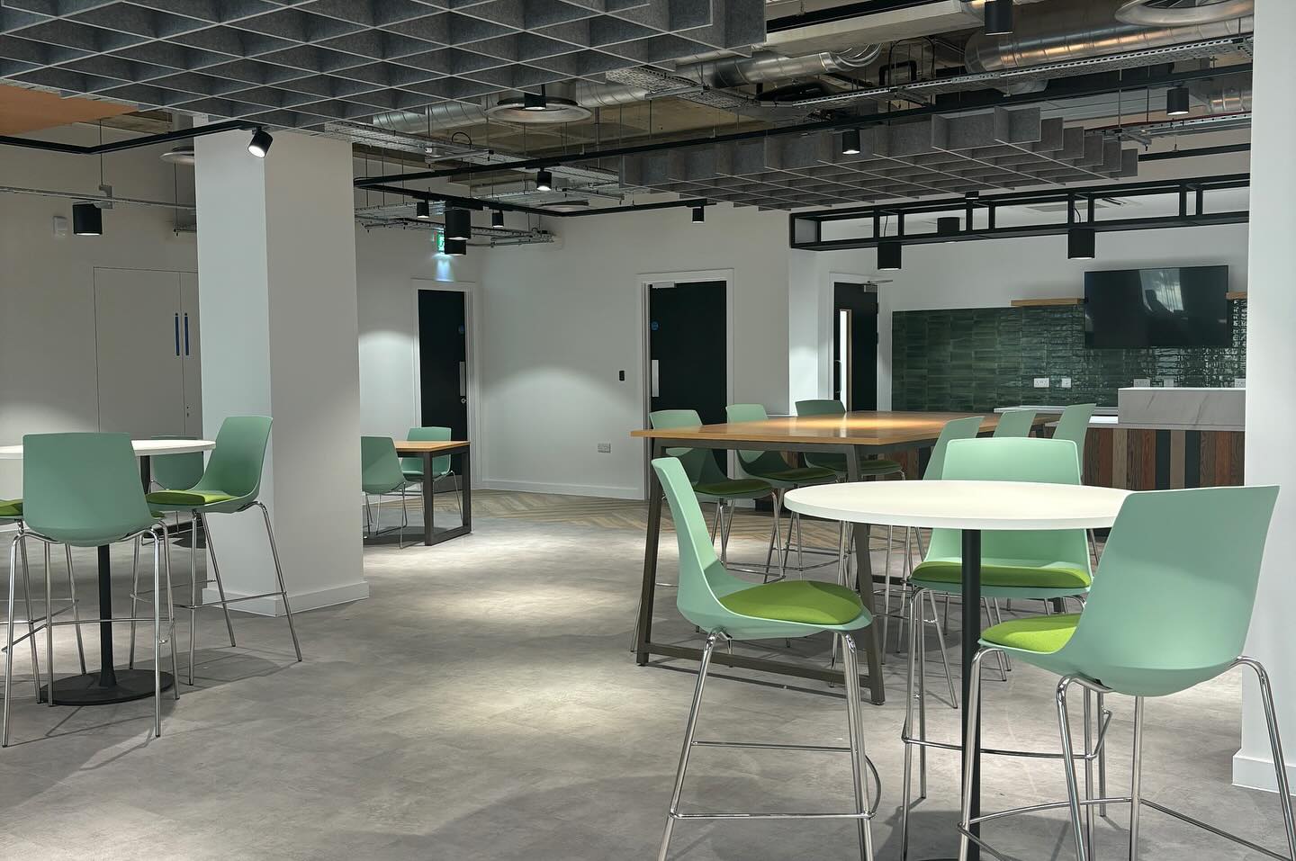 5 Person Private Office