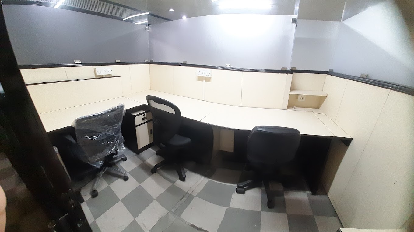 4 Person Private Office