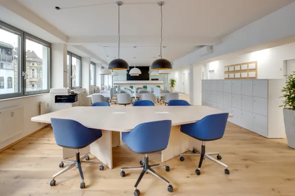 1 Person Private Office