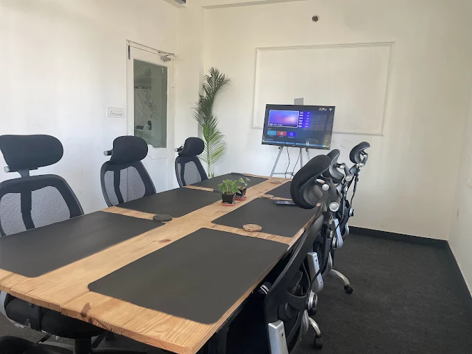 1 Person Coworking Desk