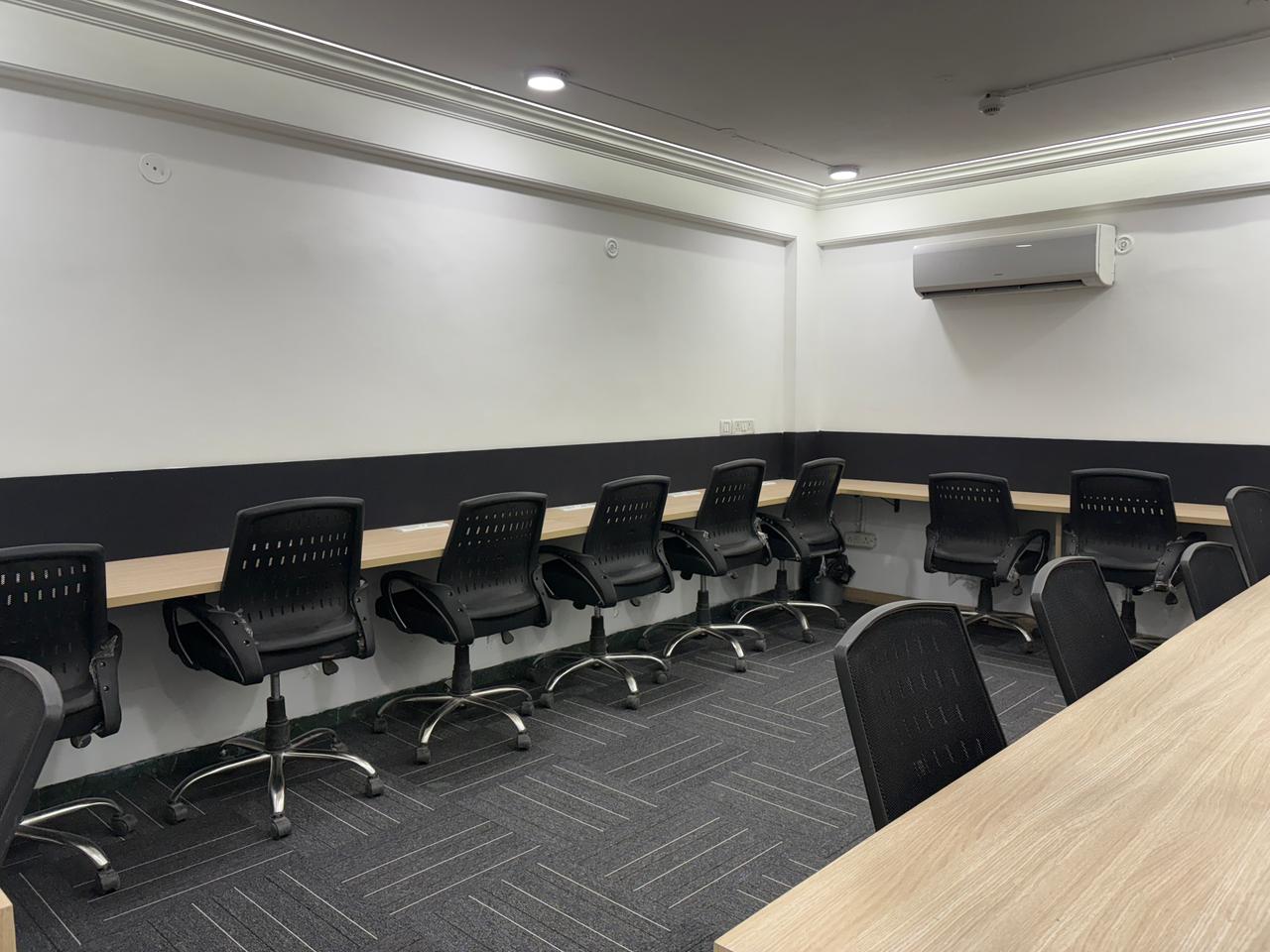 1 Person Coworking Desk