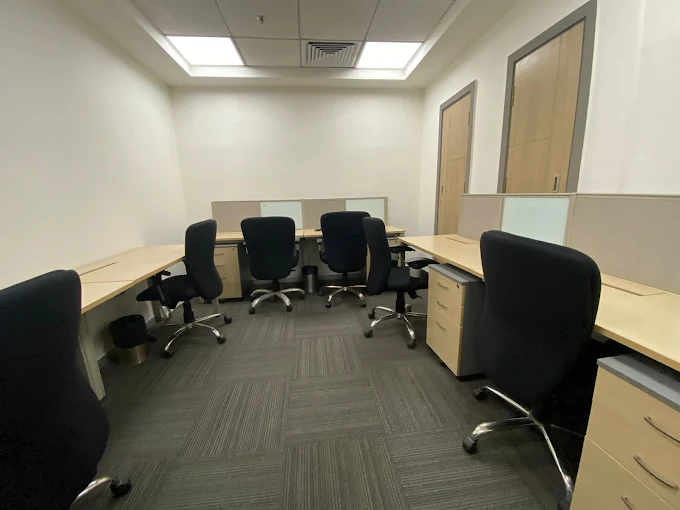 4 Person Coworking Desk