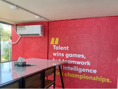 7 Person Coworking Desk