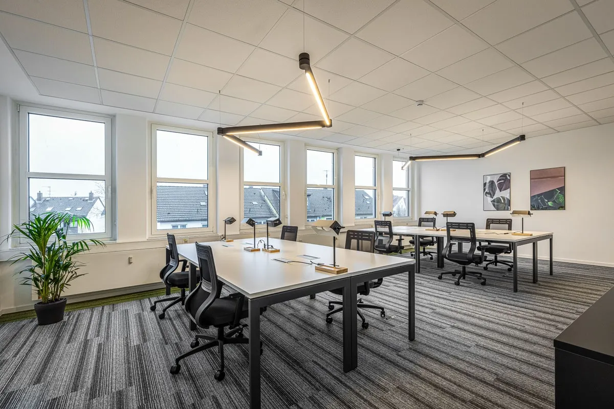 3 Person Coworking Desk