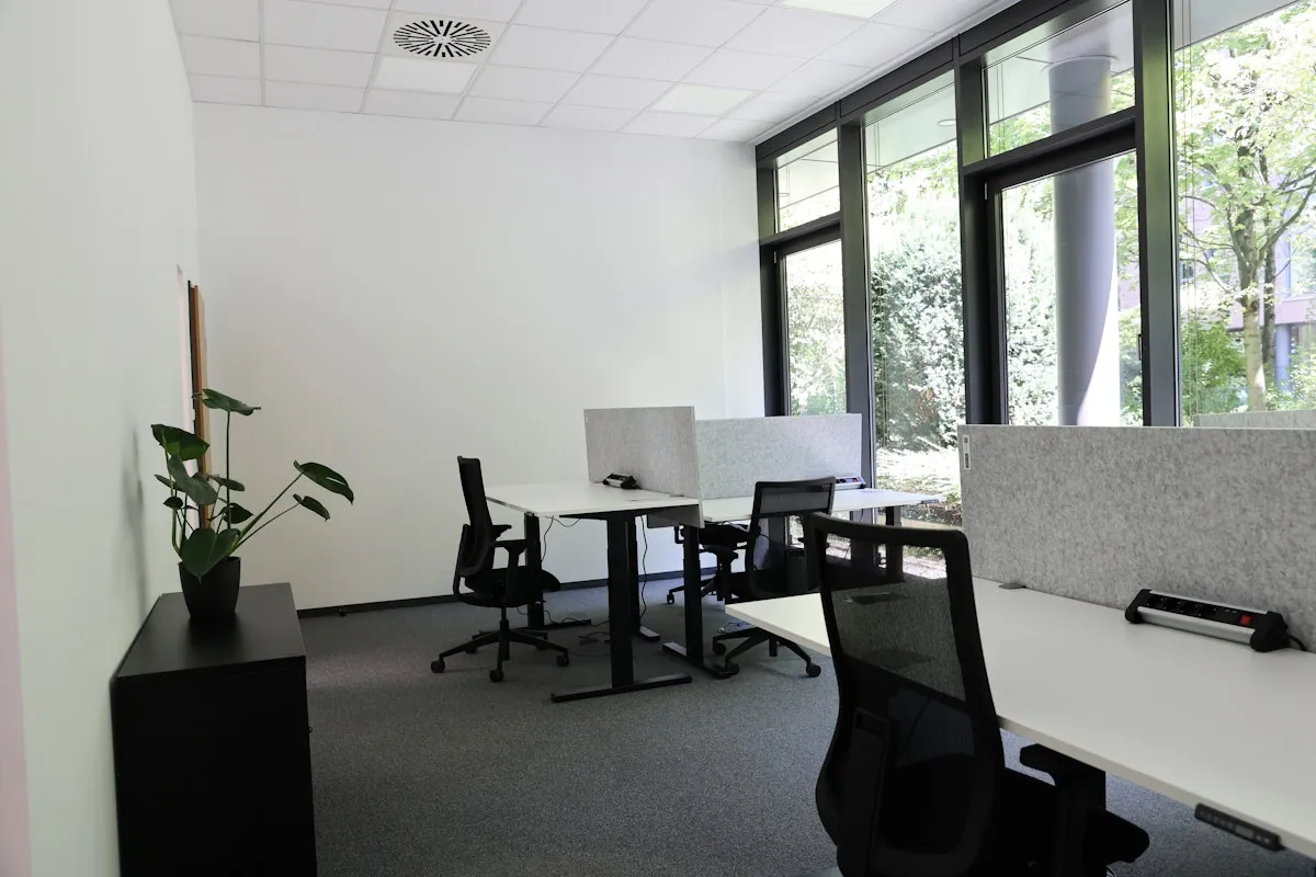 3 Person Coworking Desk