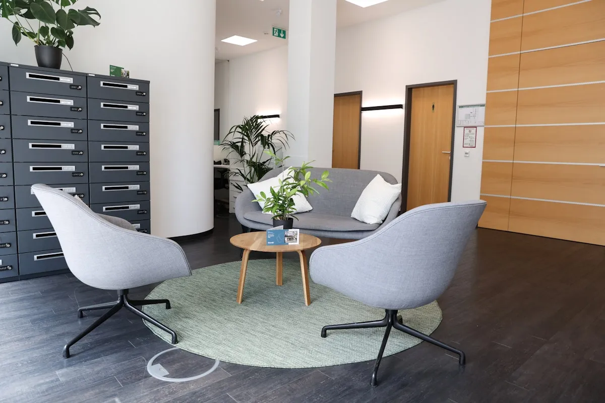 5 Person Coworking Desk