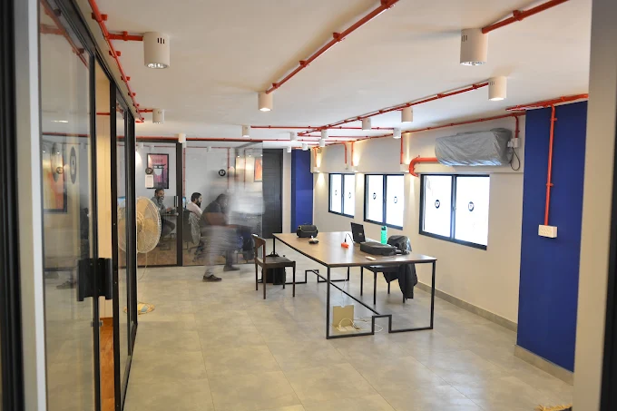 5 Person Coworking Desk