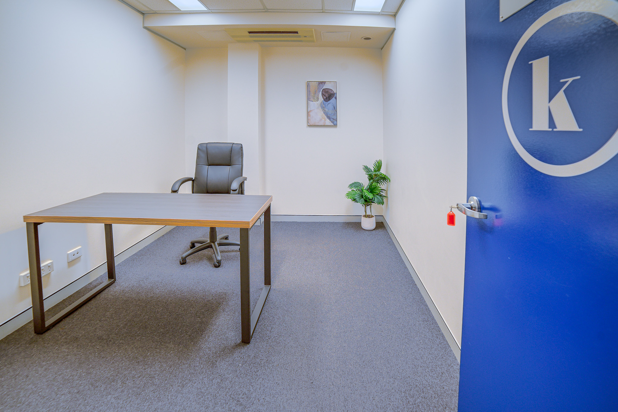 1 Person Private Office at 112 Denham Street, Townsville City | Office Hub