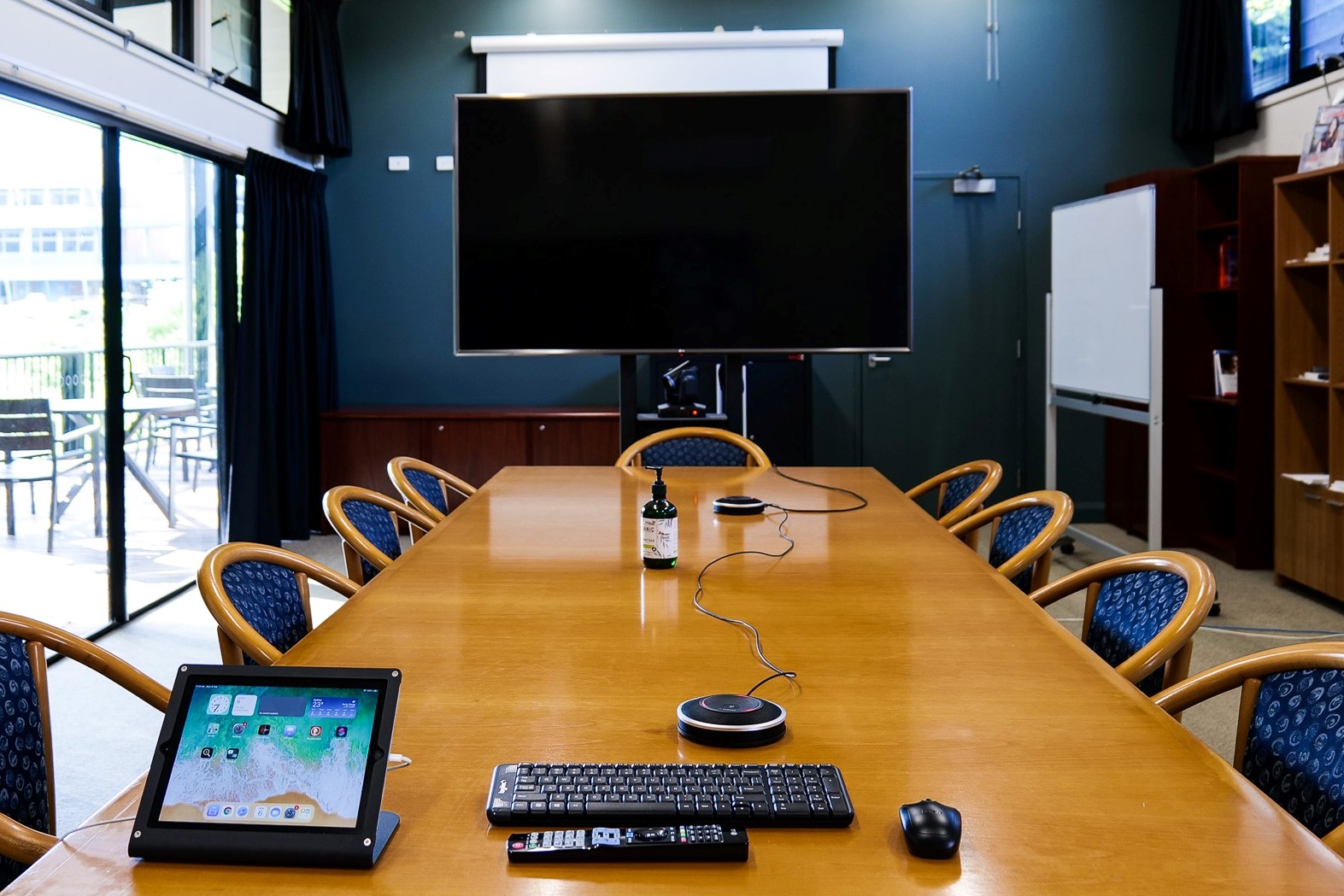 1 Person Coworking Desk