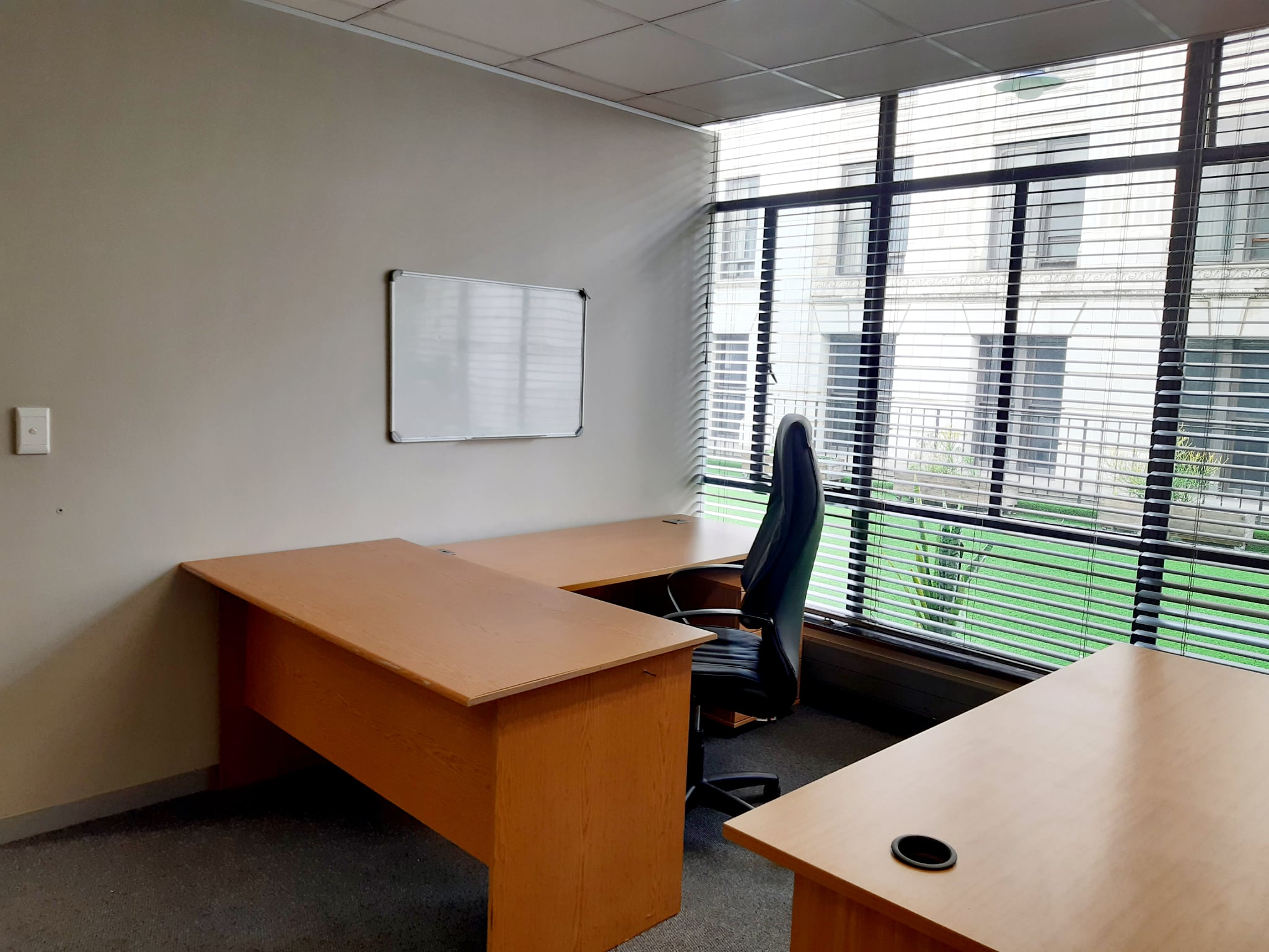 1 Person Private Office