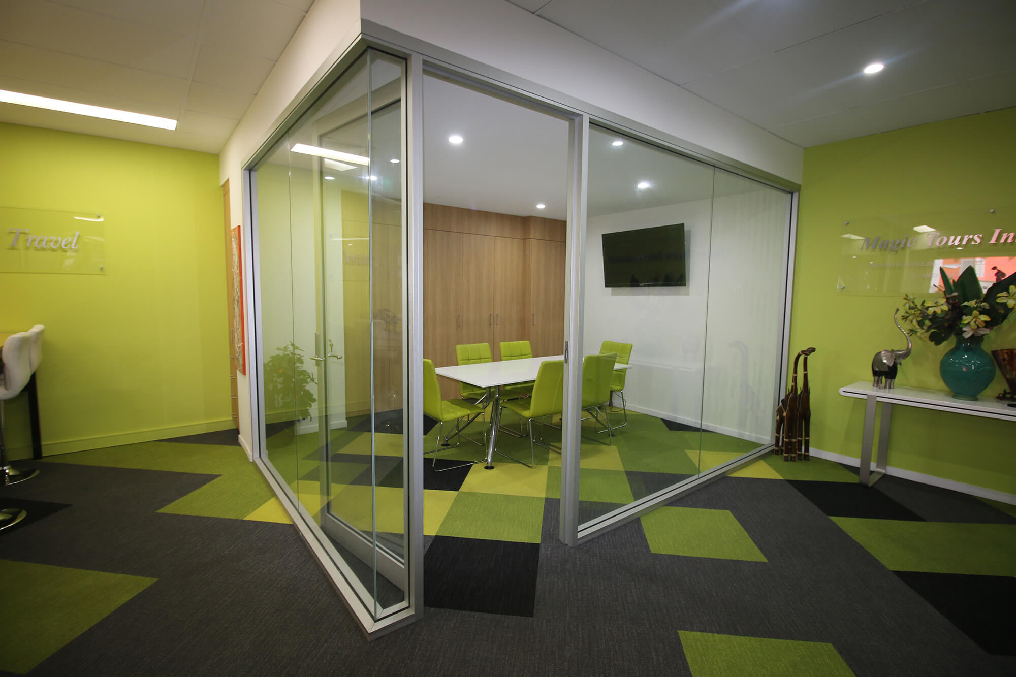 6 Person Coworking Desk