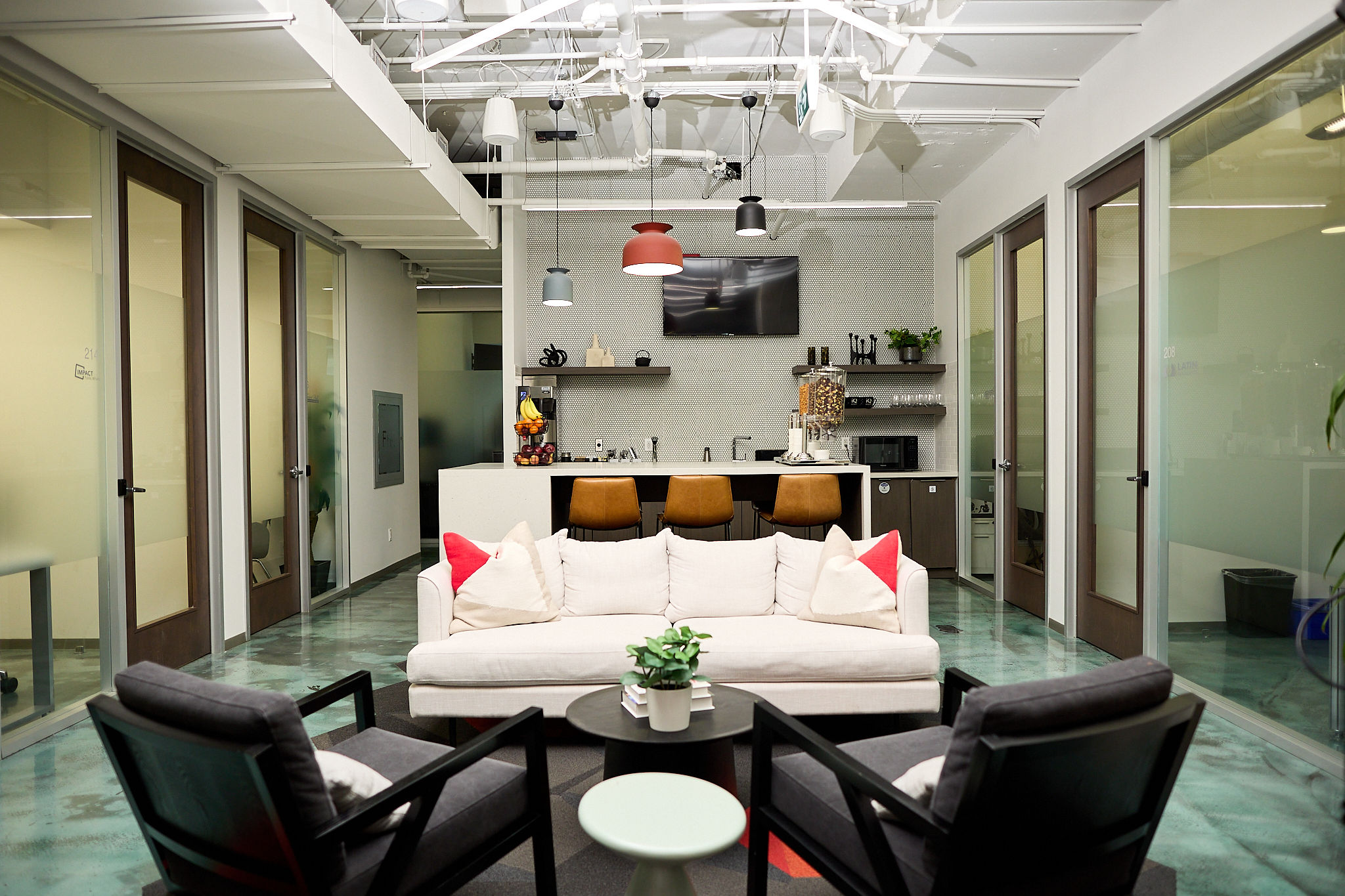 9 Person Private Office