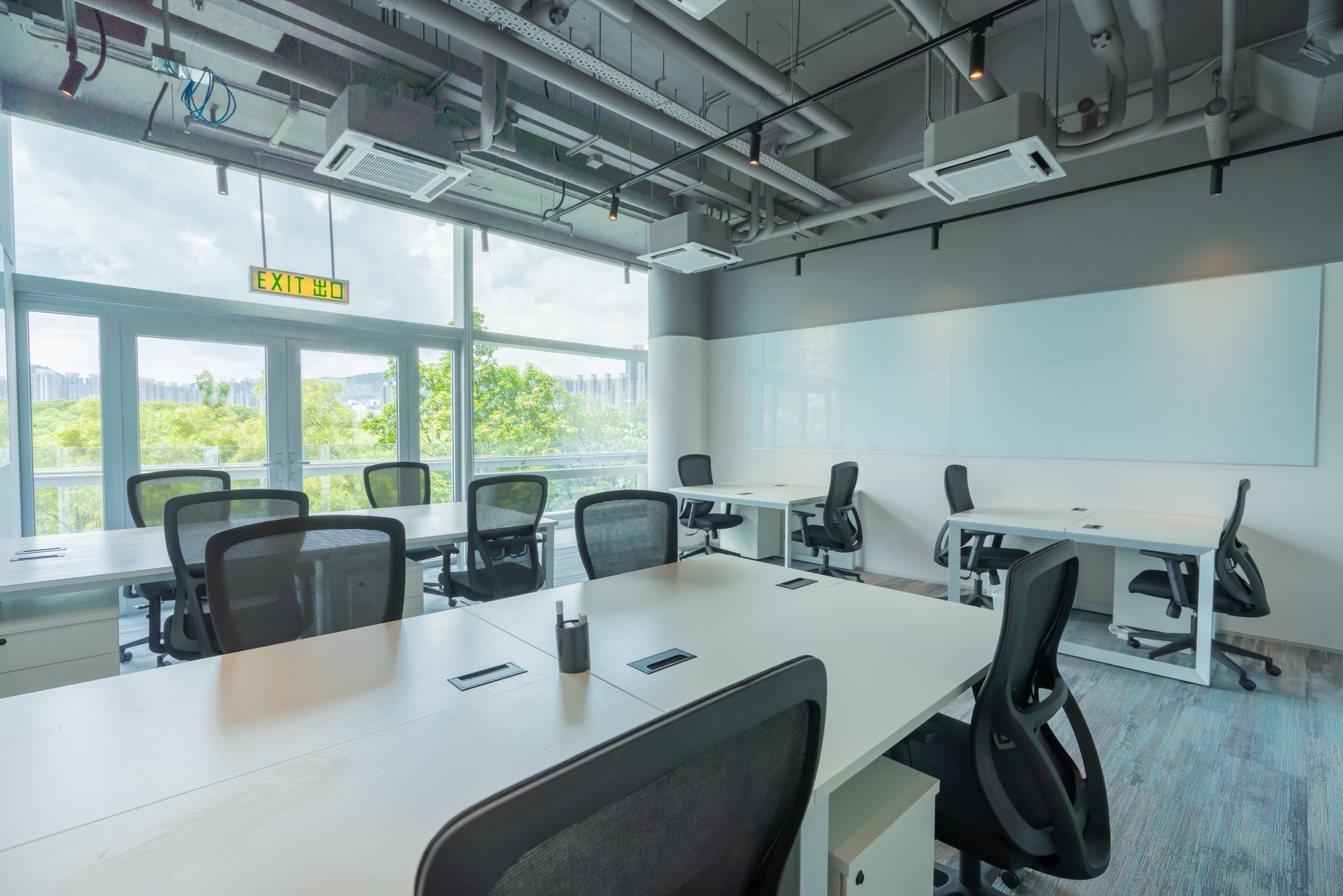 4 Person Private Office