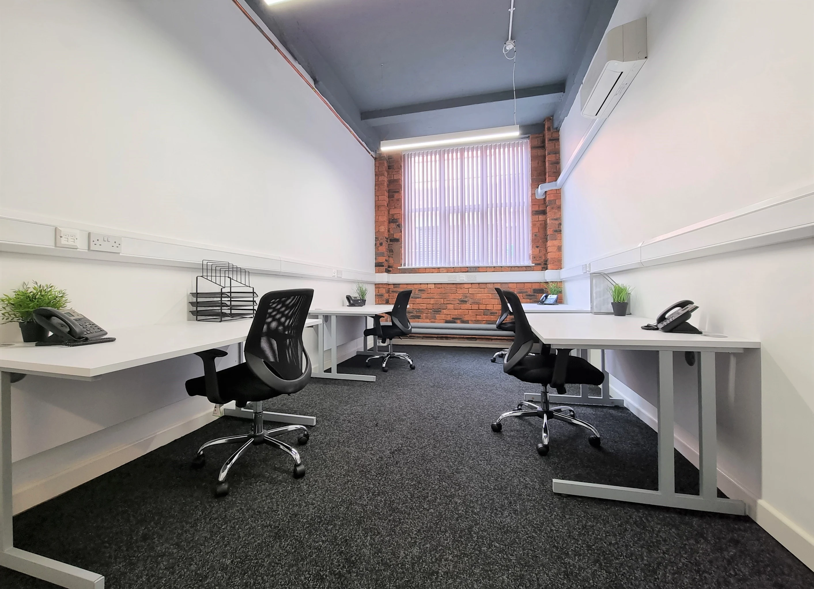 1 Person Private Office