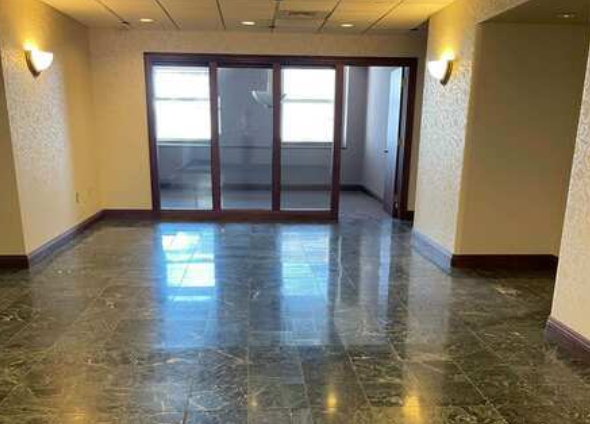 4 Person Private Office