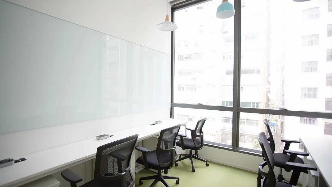 1 Person Coworking Desk