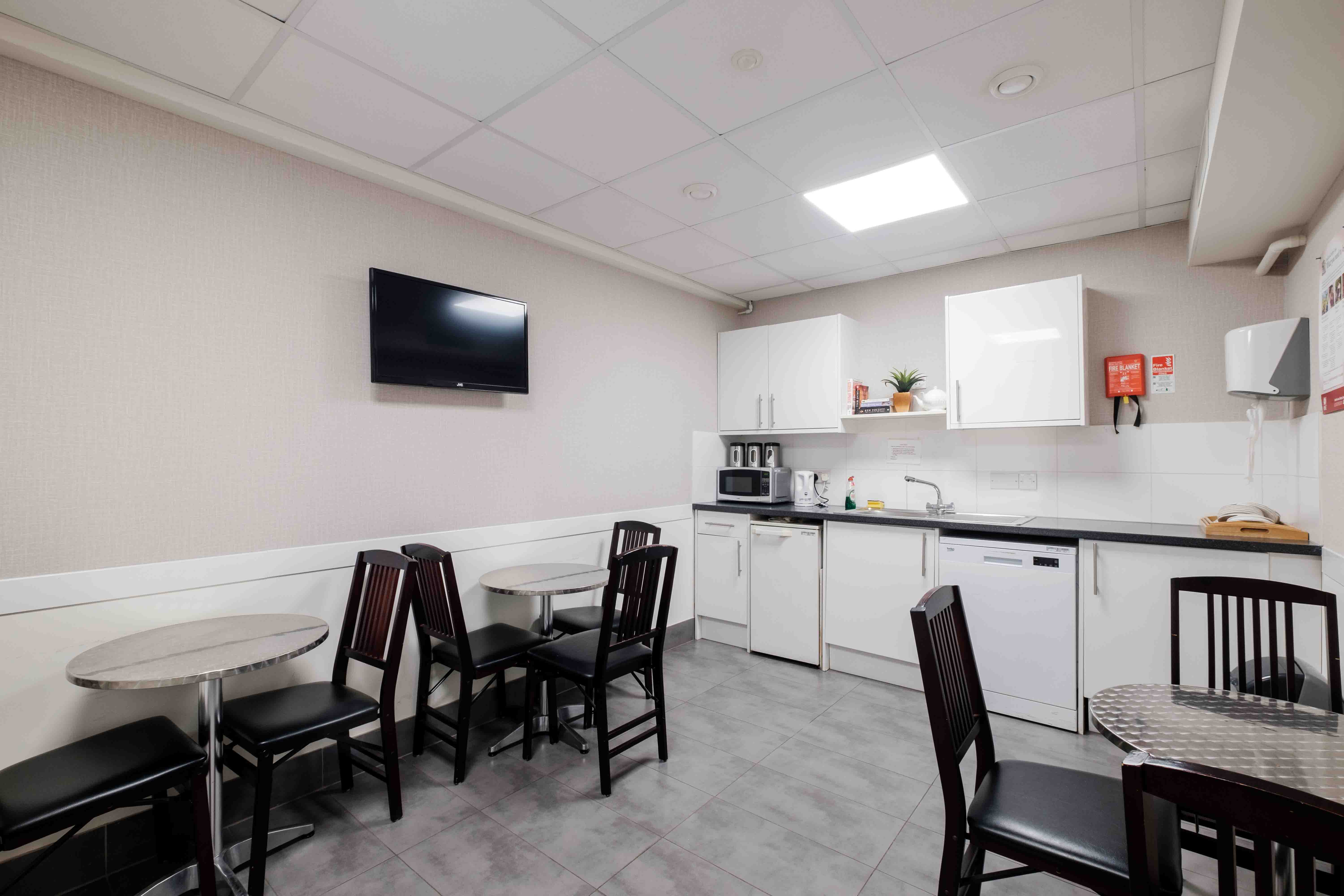 25 Person Private Office