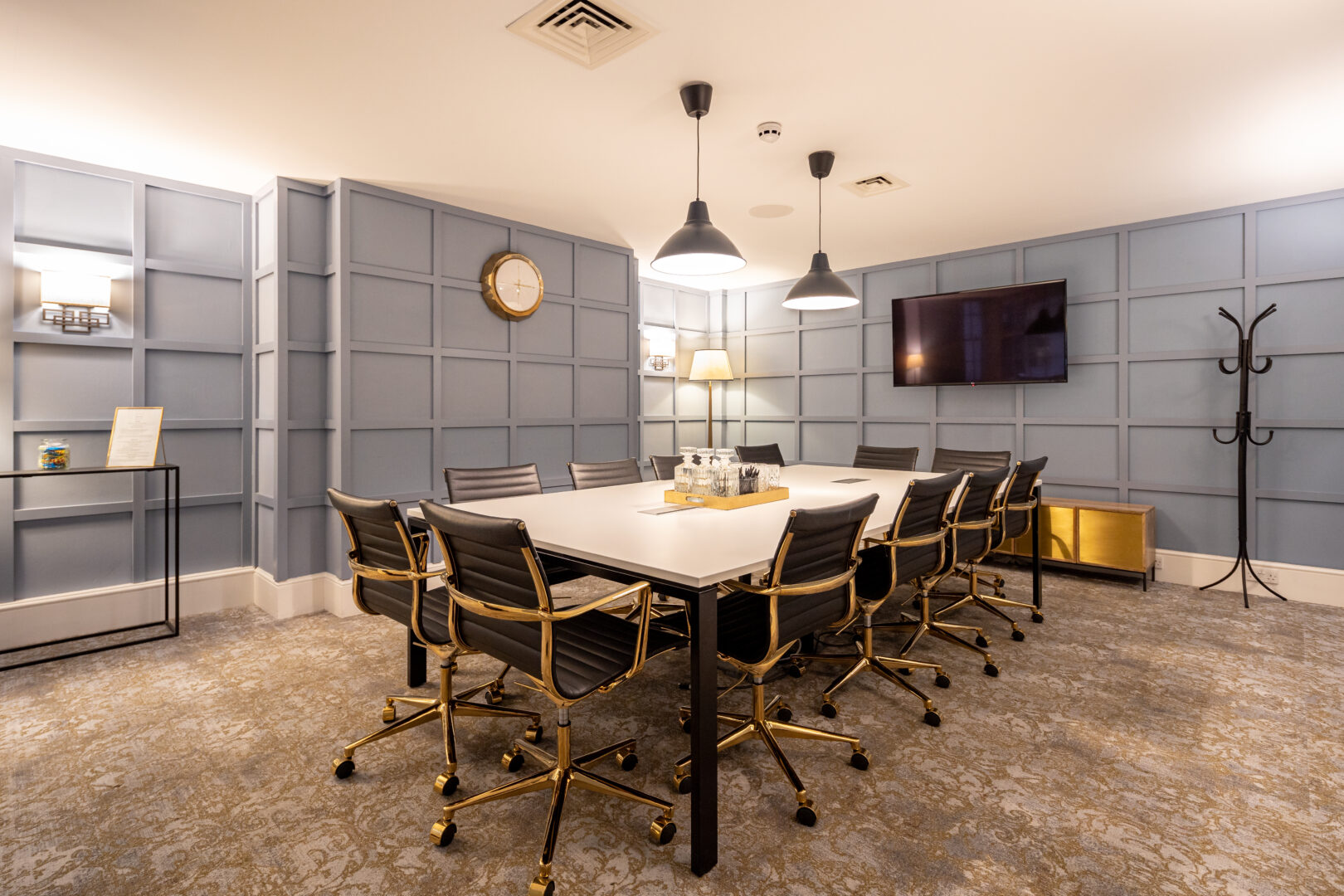 48 Person Managed Space