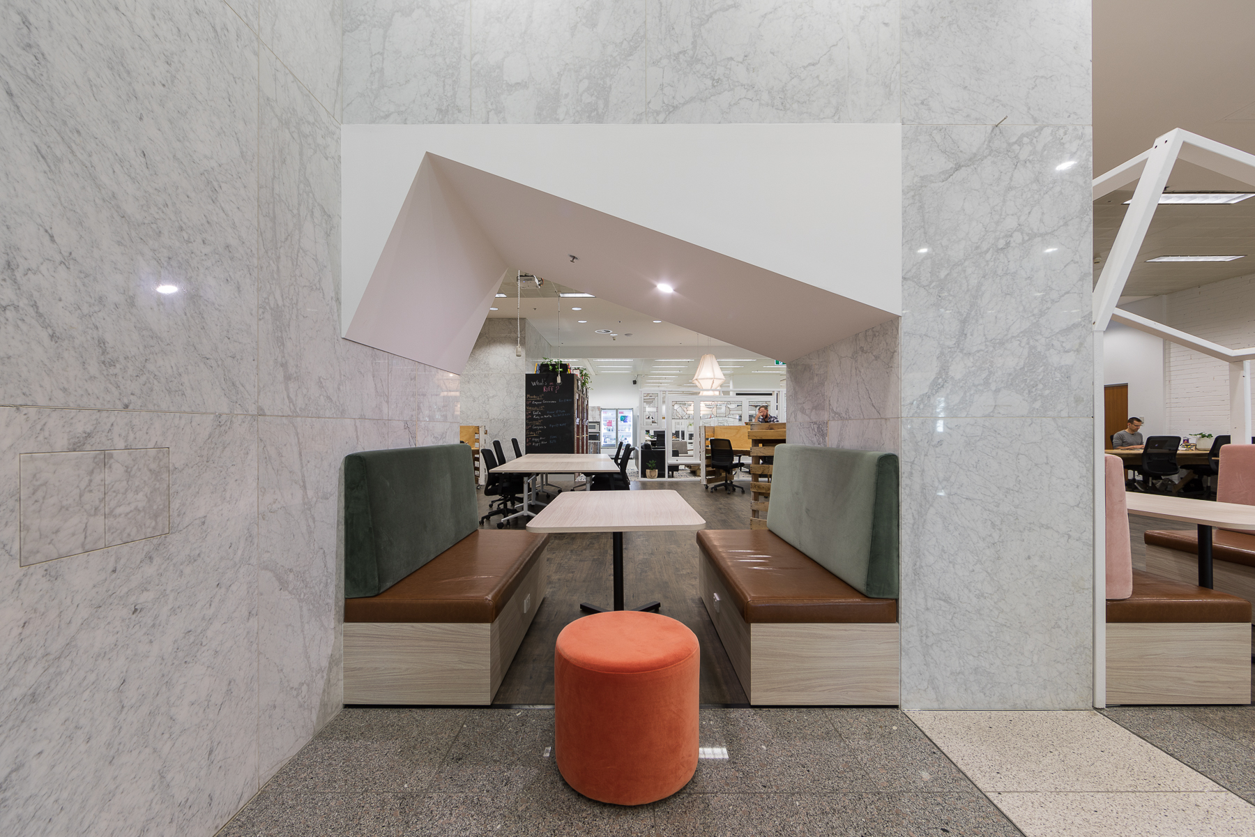 4 Person Coworking Desk